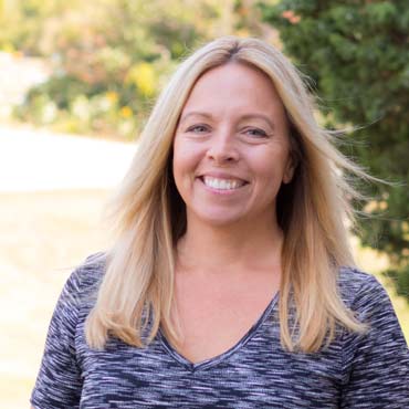 Laurie Burge, Customer Service, A/R